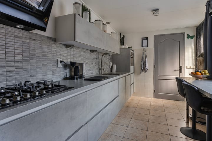 Foto 3 van De Riemerstraat 4