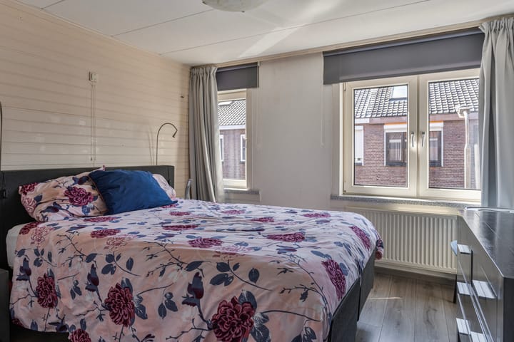 Foto 4 van De Riemerstraat 4