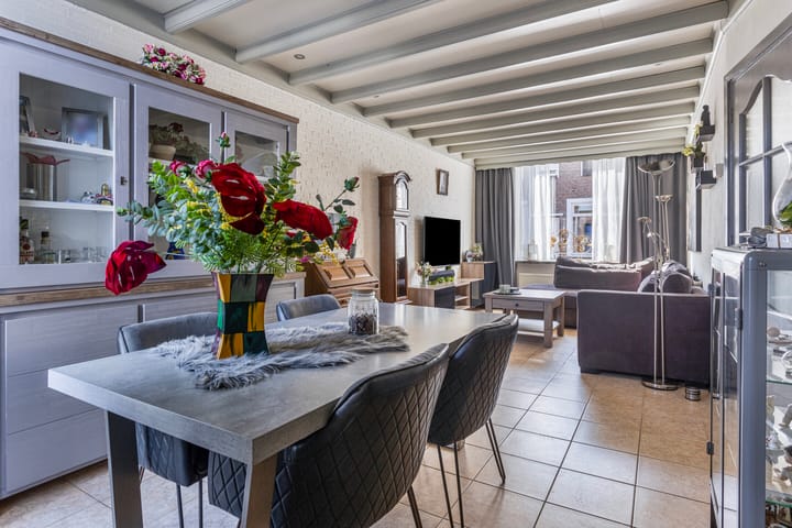 Foto 14 van De Riemerstraat 4