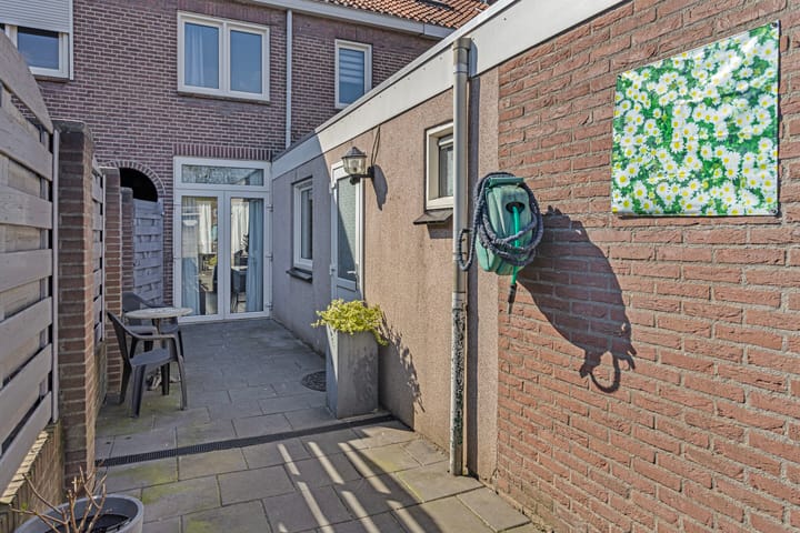 Foto 24 van De Riemerstraat 4