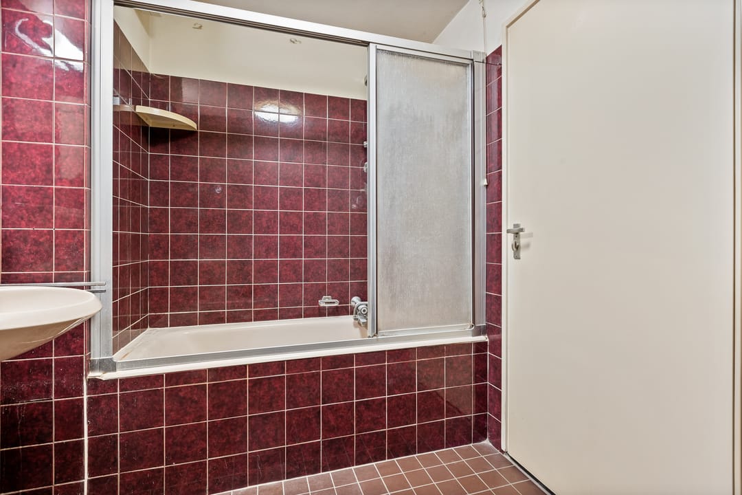 Photo 11 of Wolvegastraat 21