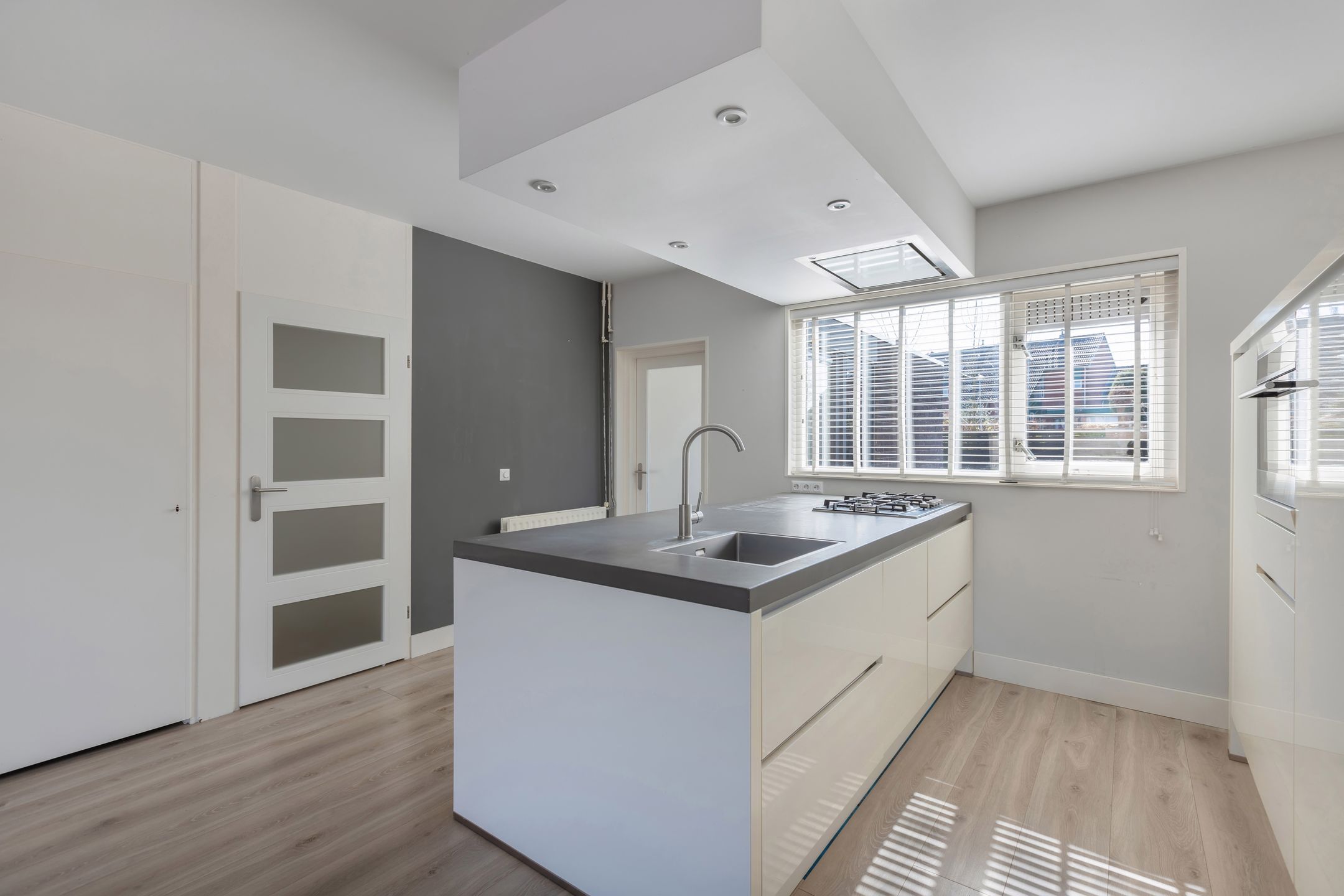 Foto 3 van Castor 15