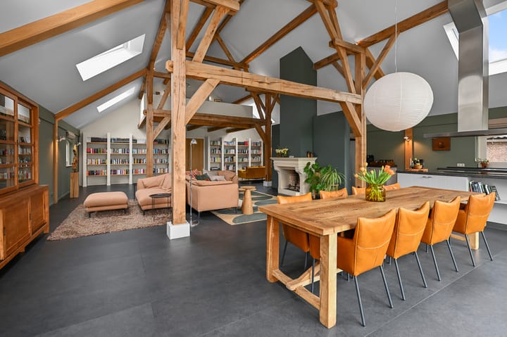 Photo 3 of Oosteinde 34