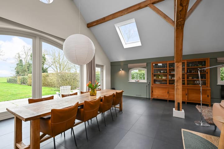 Photo 14 of Oosteinde 34