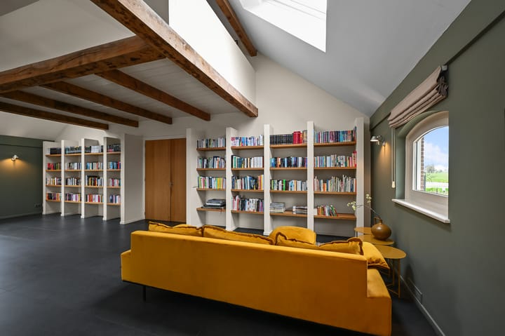 Photo 19 of Oosteinde 34