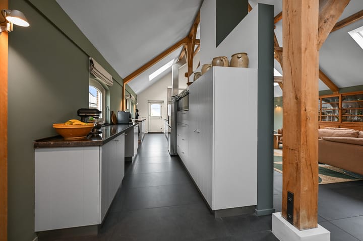 Photo 18 of Oosteinde 34