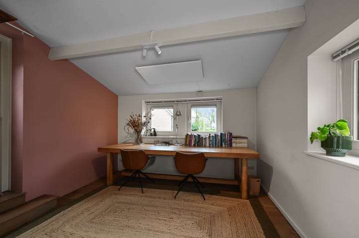 Photo 29 of Oosteinde 34