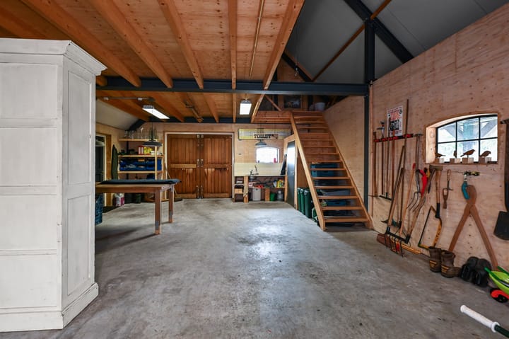 Photo 53 of Oosteinde 34