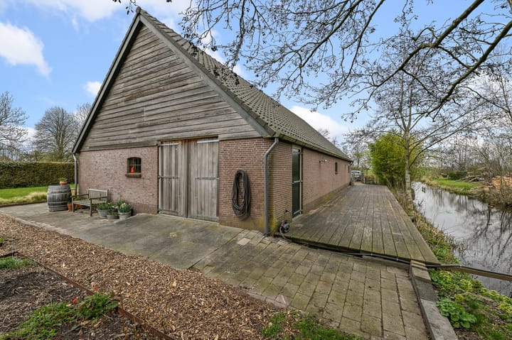 Photo 58 of Oosteinde 34