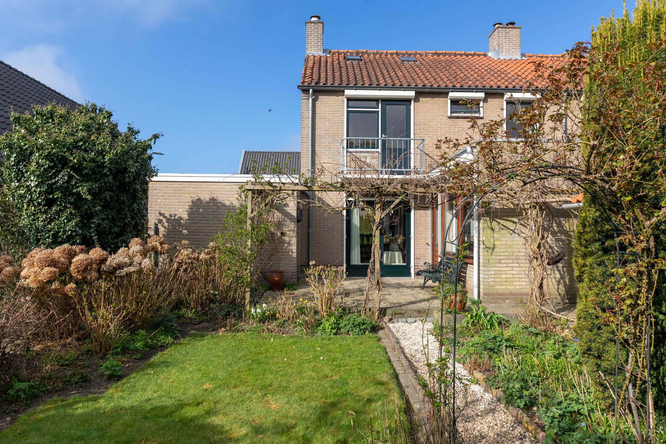 Foto 27 van Massenweg 21