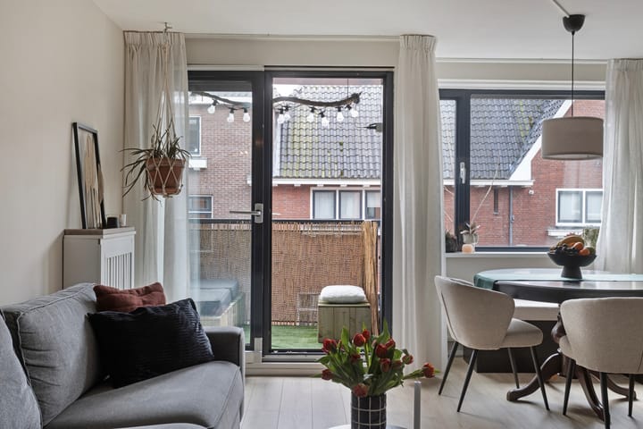 Photo 14 of J.G. Sandbrinkstraat 1-02