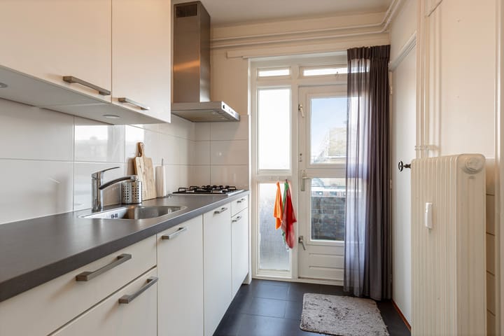 Photo 8 of Paterswoldseweg 530