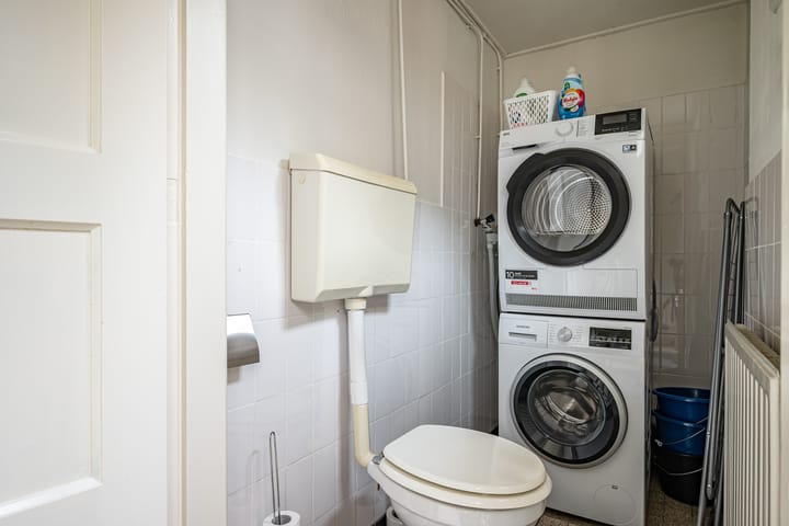 Photo 12 of Leonard Springerlaan 22