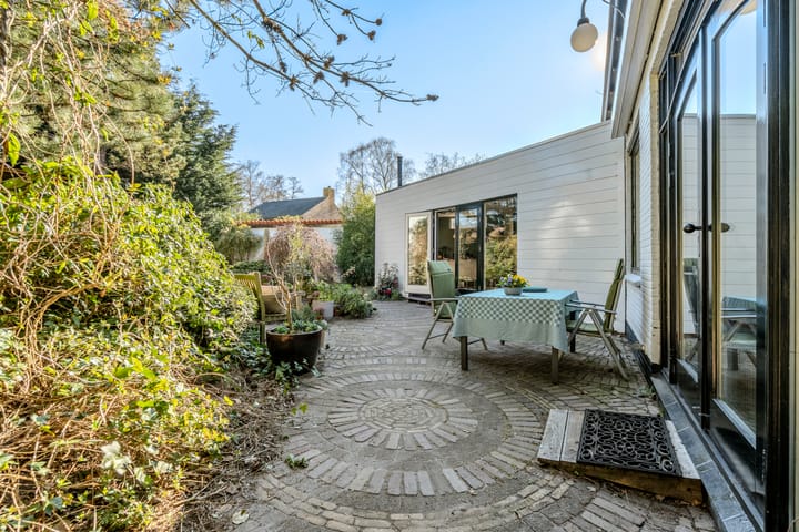 Foto 33 van Laanweg 6