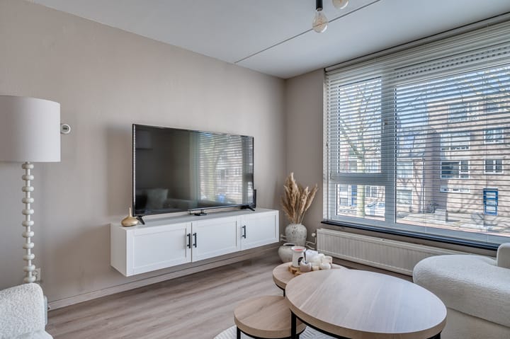 Foto 13 van Regentessestraat 85