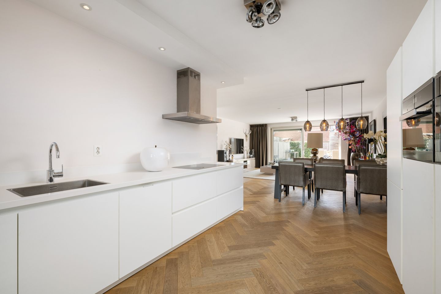 Foto 14 van Van Oranje-Nassaulaan 127