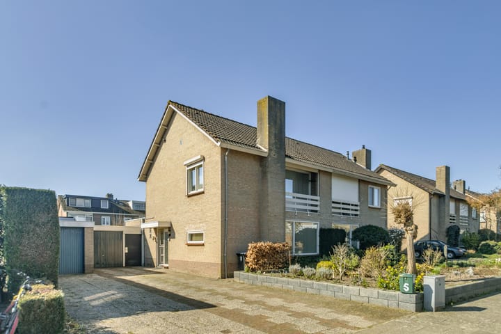 Foto 2 van Ruymheuvel 5