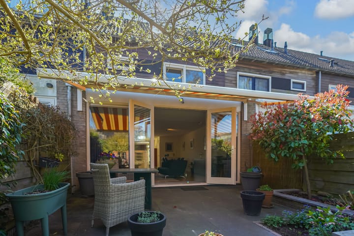 Foto 2 van Oe Thantstraat 29