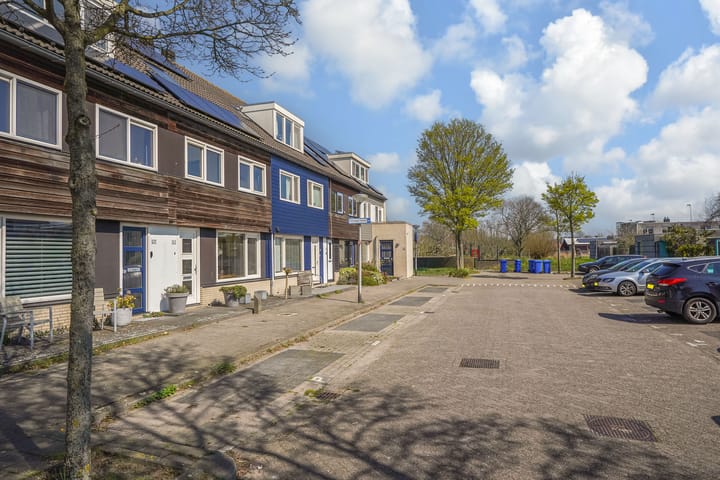 Photo 6 of Oe Thantstraat 29