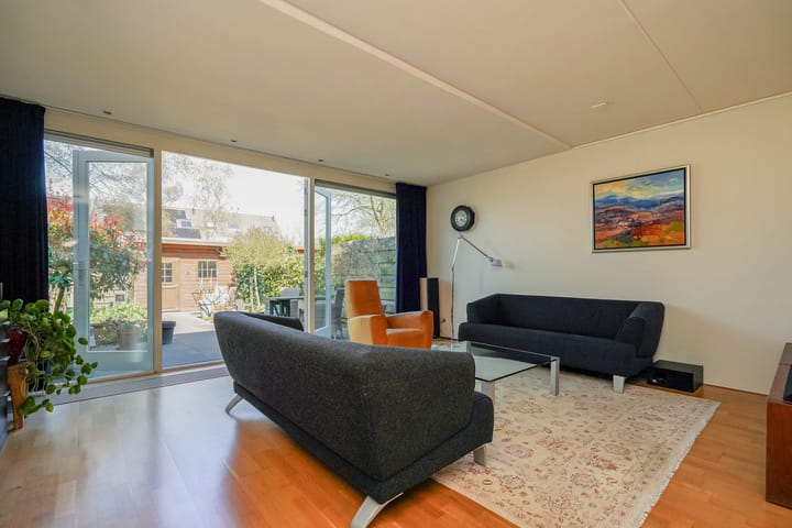 Photo 9 of Oe Thantstraat 29