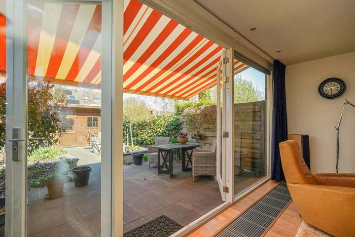 Photo 11 of Oe Thantstraat 29