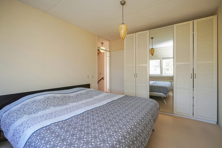 Photo 24 of Oe Thantstraat 29