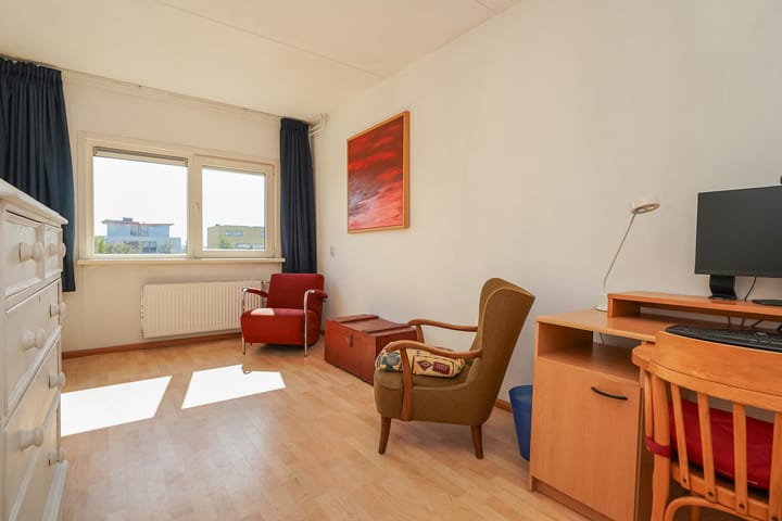 Photo 30 of Oe Thantstraat 29