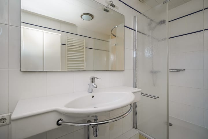 Photo 32 of Oe Thantstraat 29