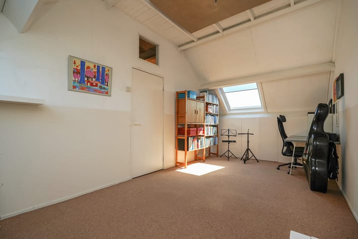 Photo 34 of Oe Thantstraat 29