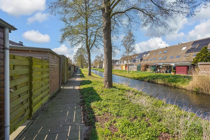 Photo 39 of Oe Thantstraat 29