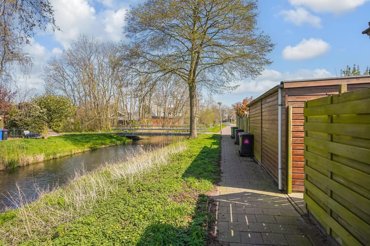 Photo 40 of Oe Thantstraat 29