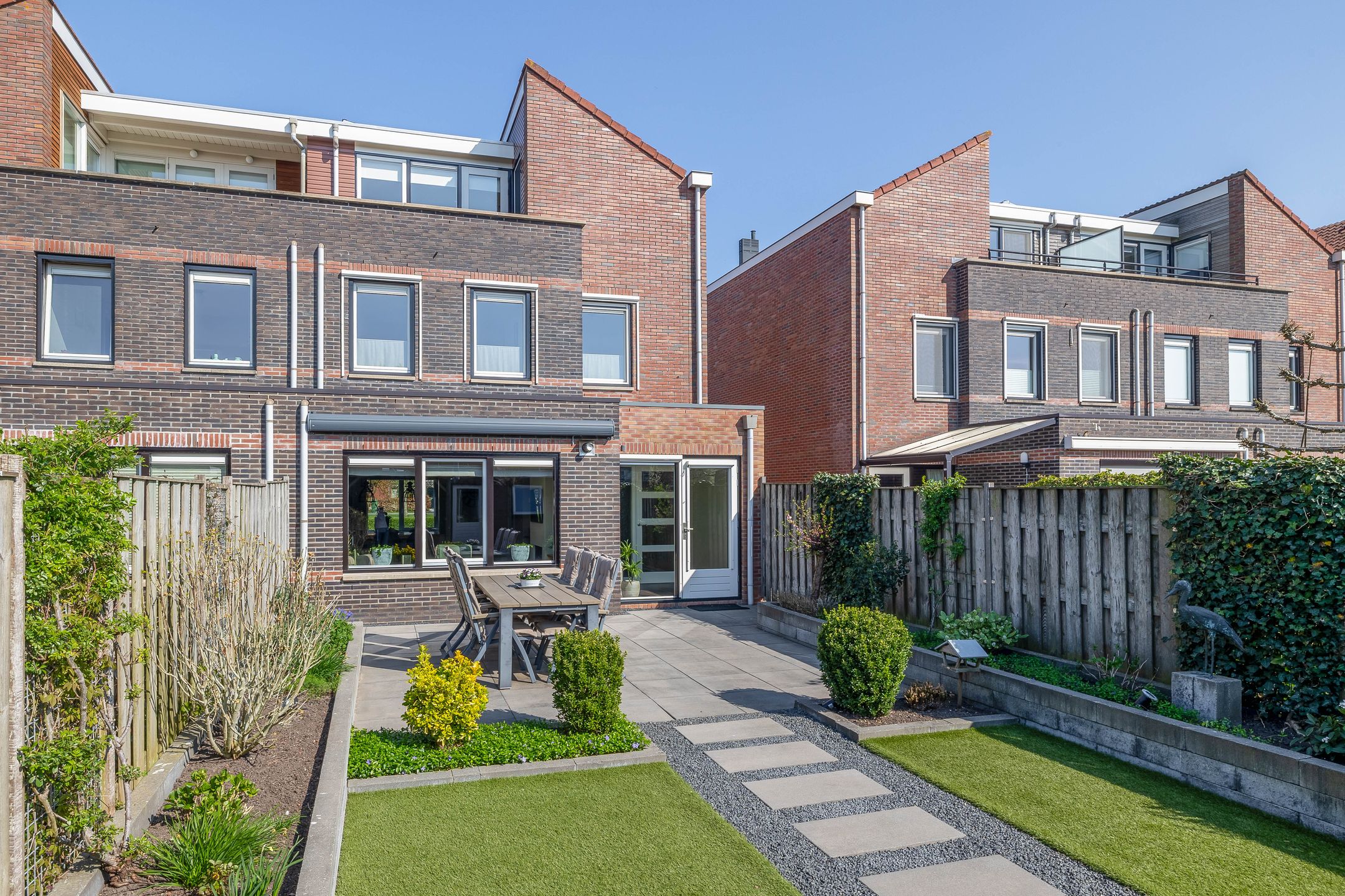 Vrouwenmantel, 105, Schoonhoven, 2871NS, Zuid-Holland, Nederland 105