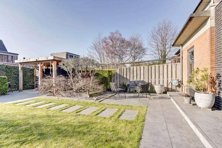 Foto 45 van Guadeloupestraat 38