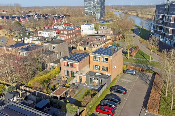 Foto 48 van Guadeloupestraat 38