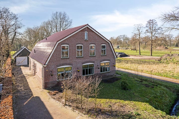 Foto 1 van Meester Kunstweg 57