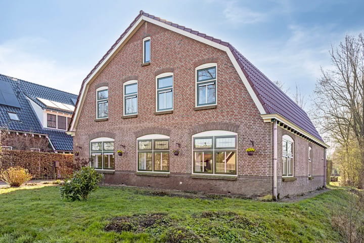 Foto 2 van Meester Kunstweg 57