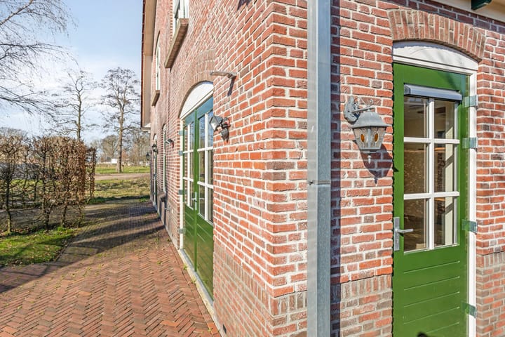 Foto 33 van Meester Kunstweg 57