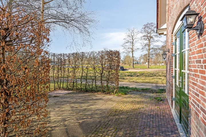 Foto 35 van Meester Kunstweg 57