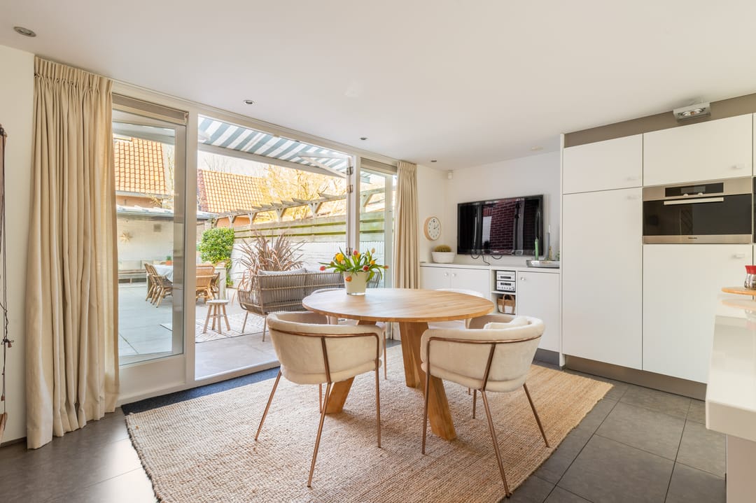 Foto 16 van Dr. Leenaersstraat 25