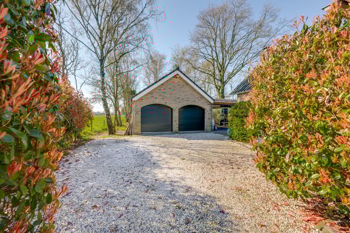 Foto 6 van Hoevenseweg 45