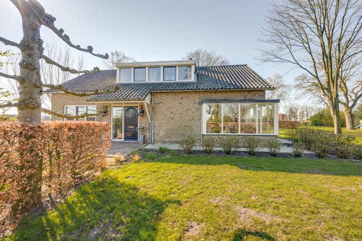 Foto 8 van Hoevenseweg 45