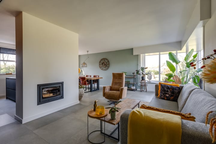 Foto 11 van Hoevenseweg 45