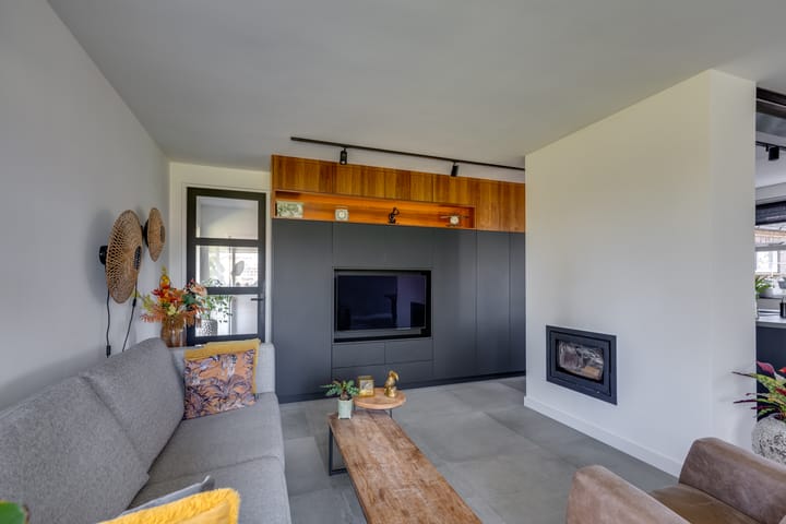 Foto 12 van Hoevenseweg 45