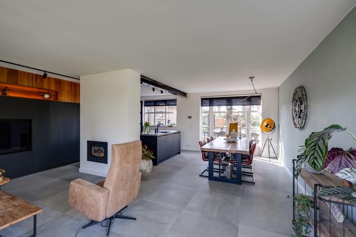 Foto 13 van Hoevenseweg 45