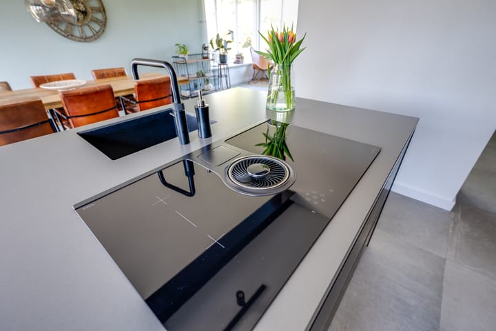 Foto 14 van Hoevenseweg 45