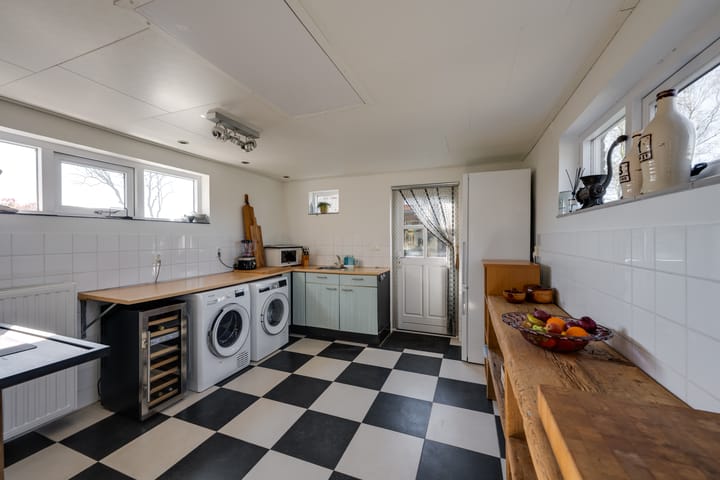 Foto 18 van Hoevenseweg 45