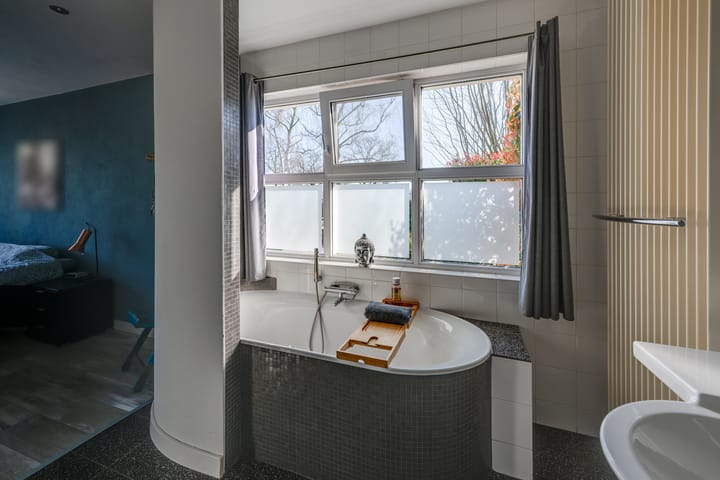 Foto 23 van Hoevenseweg 45