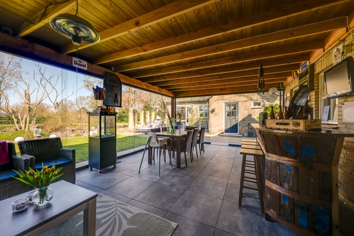 Foto 35 van Hoevenseweg 45