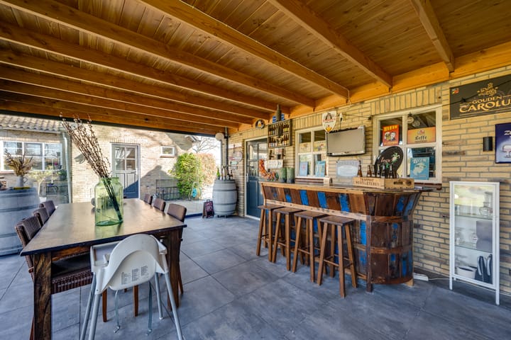 Foto 36 van Hoevenseweg 45