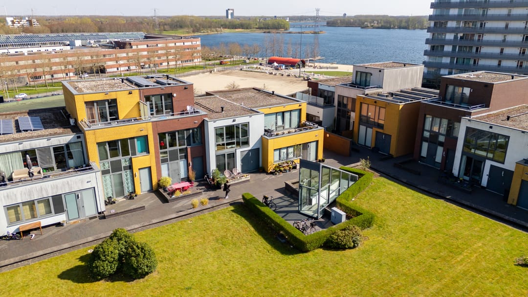 Foto 1 van Citadel 76